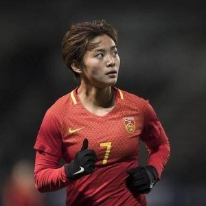 B体育官网-王霜：大胆放开手脚去踢 在舞台上展现自己风貌