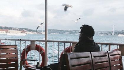 B体育下载-NBA-凯尔特人双加时险胜篮网 布朗27+10+12